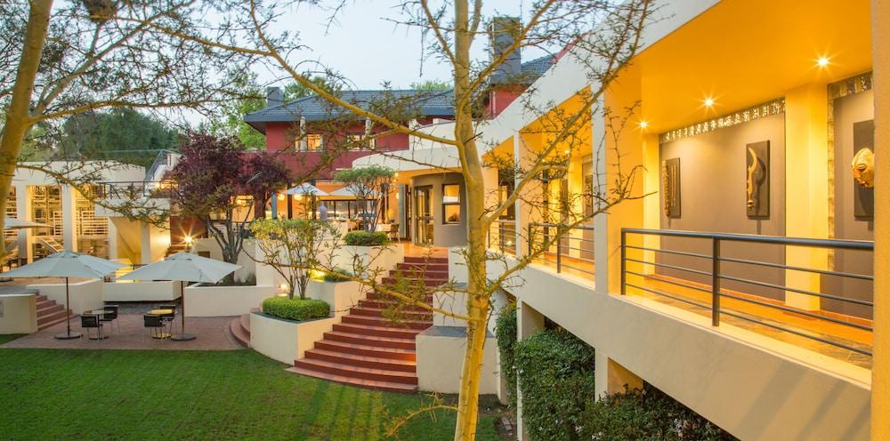 Ten Bompas Hotel Йоханнесбург Экстерьер фото